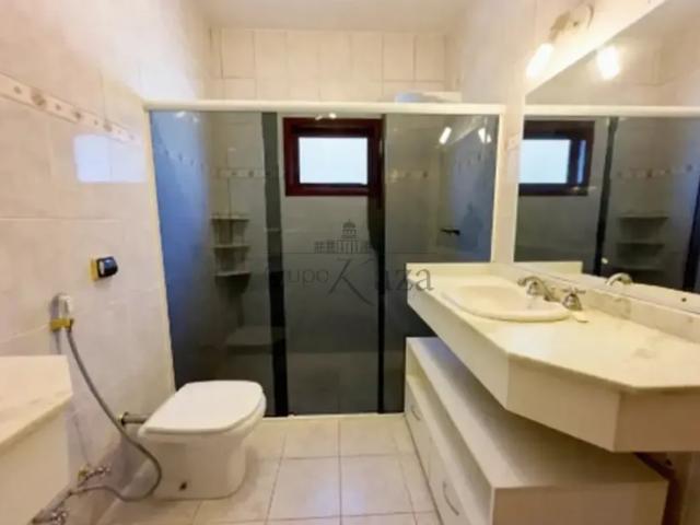Casa aluguel em Região Imediata de São José dos Campos, Região Metropolitana do Vale do Paraíba e Litoral Norte