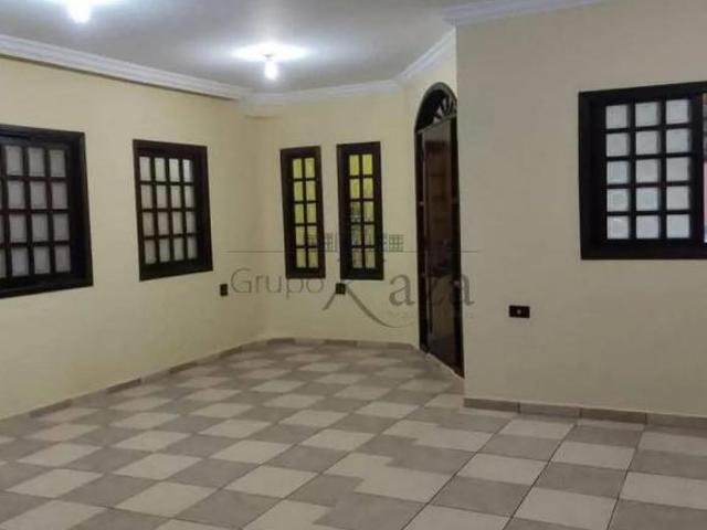 Casa venda em Região Imediata de São José dos Campos, Região Metropolitana do Vale do Paraíba e Litoral Norte