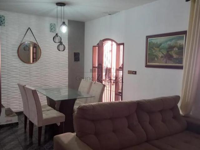 Casa venda em Região Imediata de São José dos Campos, Região Metropolitana do Vale do Paraíba e Litoral Norte