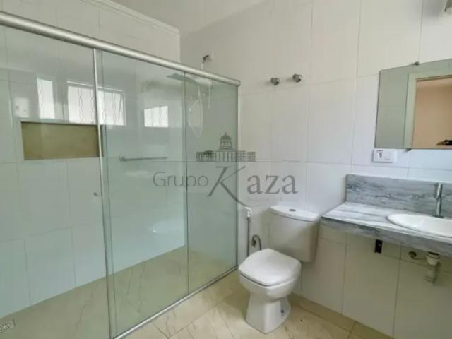 Casa aluguel em Região Imediata de São José dos Campos, Região Metropolitana do Vale do Paraíba e Litoral Norte