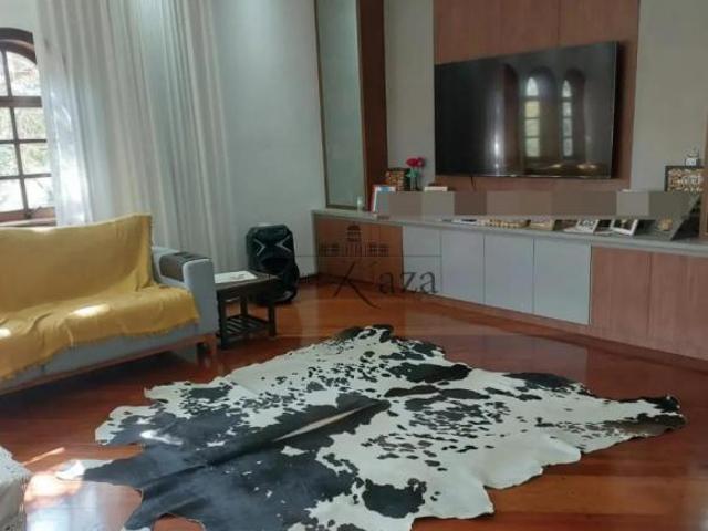 Casa venda em Região Imediata de São José dos Campos, Região Metropolitana do Vale do Paraíba e Litoral Norte