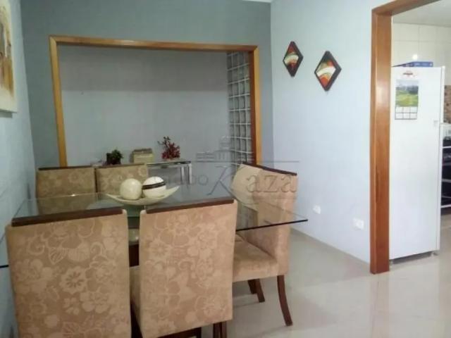 Casa aluguel em Região Imediata de São José dos Campos, Região Metropolitana do Vale do Paraíba e Litoral Norte