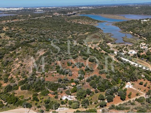 Terreno venda em Estômbar, Faro