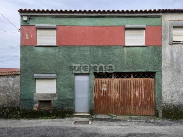Prédio venda em Coimbrã, Botão