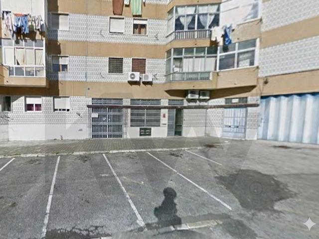 Armazém venda em Casal do Privilégio, Odivelas
