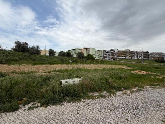 Terreno venda em Santiago Dos Velhos, Lisboa