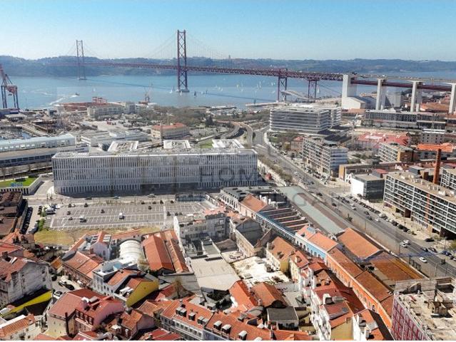 Prédio venda em Estrela, Lisboa