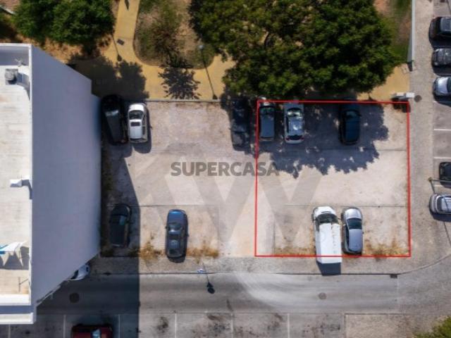 Terreno venda em Alfarrobeira, Loulé