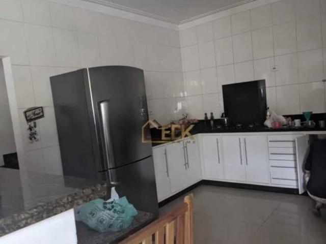Casa venda em Região Imediata de Taubaté-Pindamonhangaba, Região Metropolitana do Vale do Paraíba e Litoral Norte