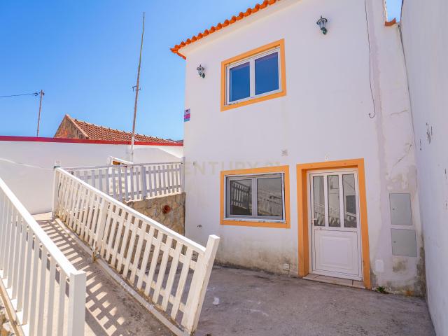 Casa venda em Cadaval, Vermelha