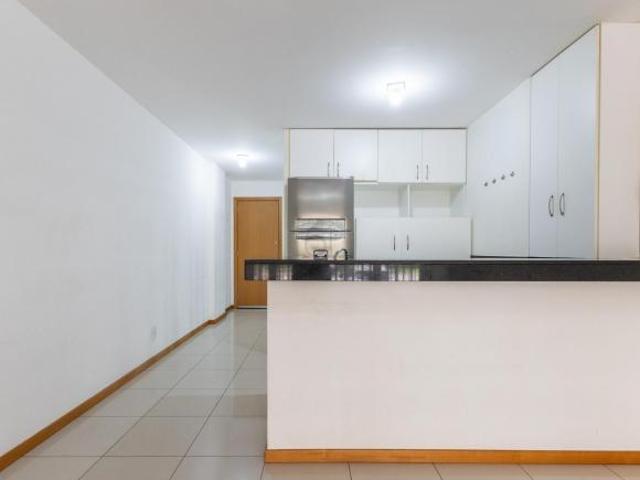 Apartamento venda em Região Geográfica Imediata do Distrito Federal, Região Integrada de Desenvolvimento do Distrito Federal e Entorno