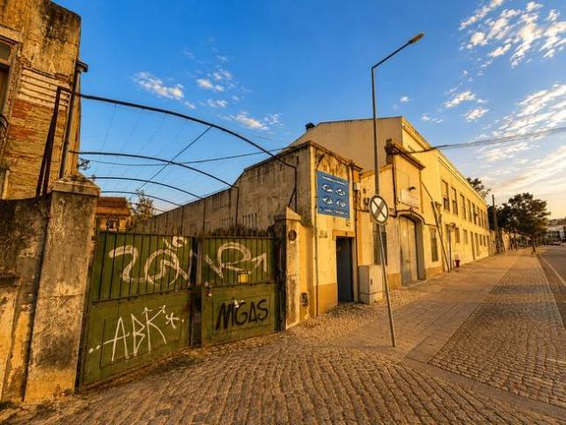 Loja venda em Bairro Espírito Santo, Odivelas