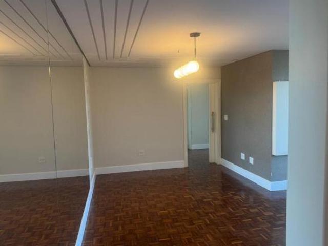 Apartamento venda em Região Geográfica Imediata do Distrito Federal, Região Integrada de Desenvolvimento do Distrito Federal e Entorno