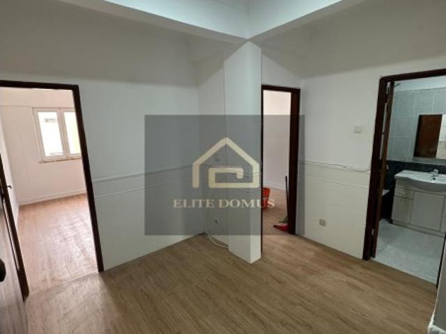 Apartamento venda em Encosta do Sol, Amadora