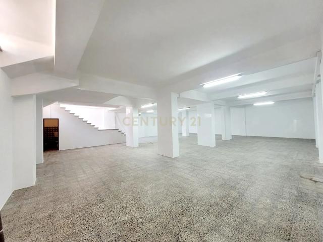 Loja venda em Cova da Piedade, Almada