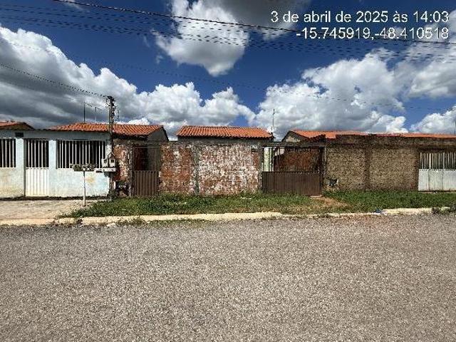 Casa venda em Região Geográfica Imediata de Águas Lindas de Goiás, Região Integrada de Desenvolvimento do Distrito Federal e Entorno