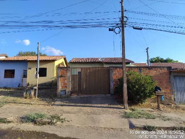 Casa venda em Região Geográfica Imediata de Águas Lindas de Goiás, Região Integrada de Desenvolvimento do Distrito Federal e Entorno