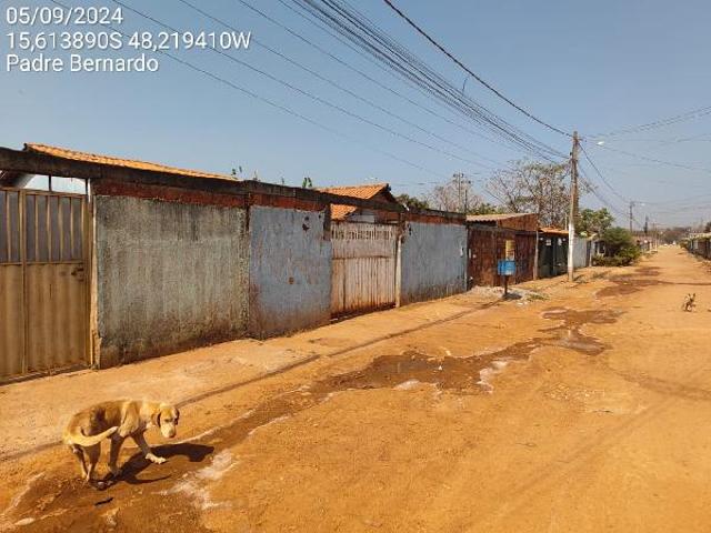Casa venda em Região Geográfica Imediata de Águas Lindas de Goiás, Região Integrada de Desenvolvimento do Distrito Federal e Entorno