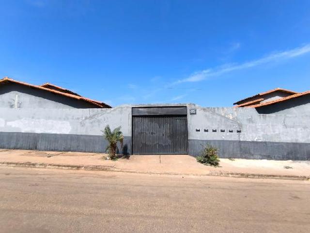 Casa venda em Região Geográfica Imediata de Águas Lindas de Goiás, Região Integrada de Desenvolvimento do Distrito Federal e Entorno