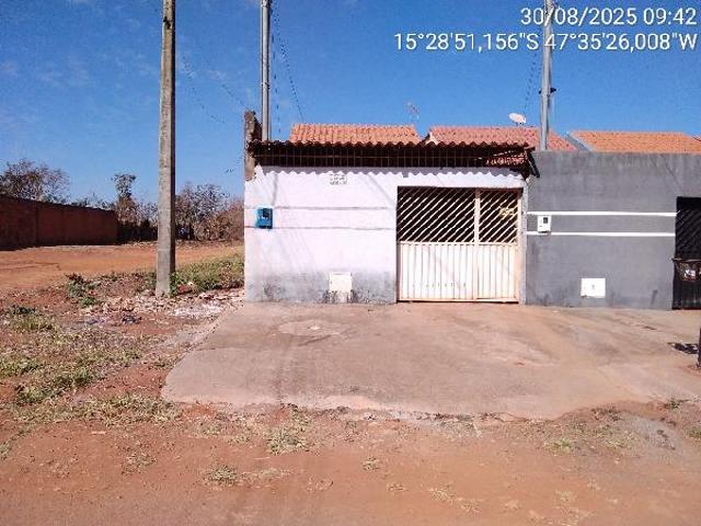 Casa venda em Região Geográfica Imediata de Águas Lindas de Goiás, Região Integrada de Desenvolvimento do Distrito Federal e Entorno