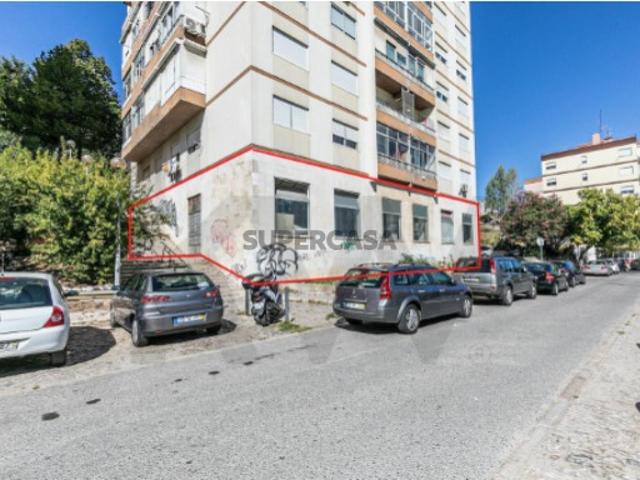 Armazém venda em Casal do Chapim, Odivelas
