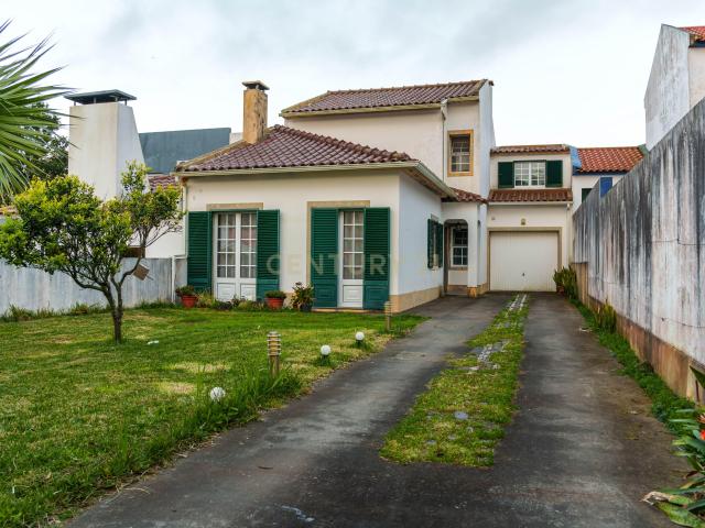 Casa venda em Açores, São Vicente Ferreira
