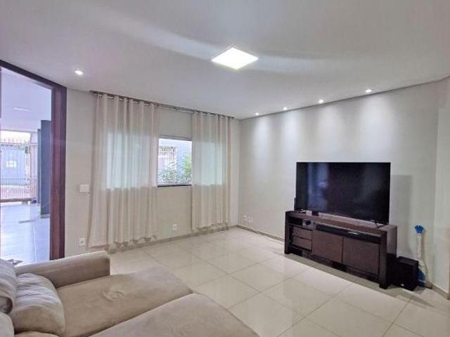 Casa venda em Região Geográfica Imediata do Distrito Federal, Região Integrada de Desenvolvimento do Distrito Federal e Entorno