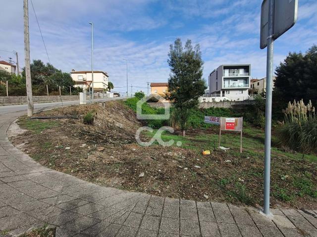 Terreno venda em Silveirinhos, Gondomar