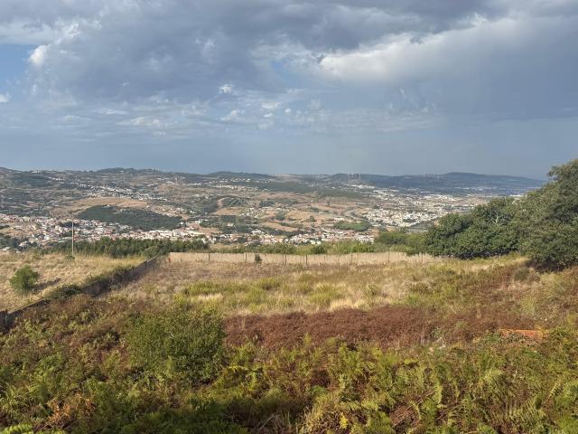 Terreno venda em Santiago Dos Velhos, Lisboa