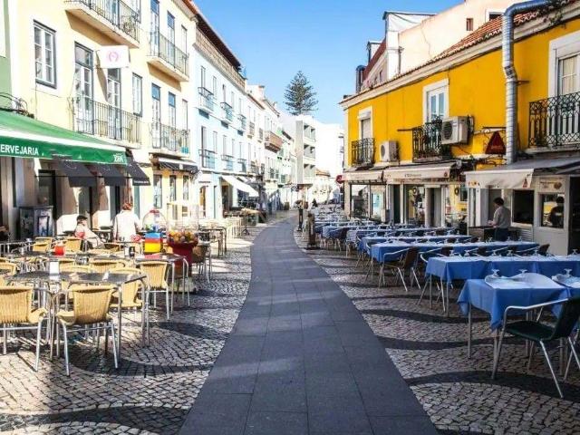 Loja venda em Cacilhas, Almada