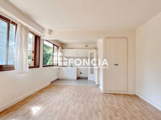 Appartement vente à Saint-Germain-en-Laye, L'etang-la-ville