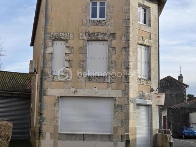 Appartement vente à Montmorillon, Saint-secondin