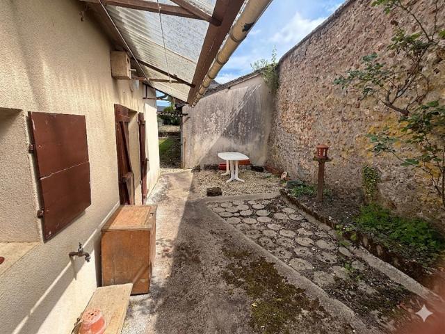 Maison vente à Auxerre, Saint-privé