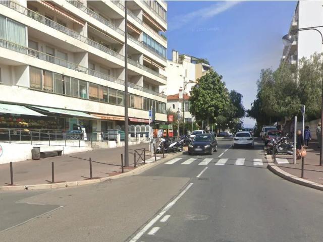 Local Commercial vente à Grasse, Antibes
