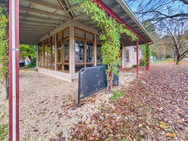 Retail for rent in Jamieson, Victoria