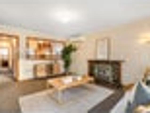House for sale in Chaslands, Canterbury