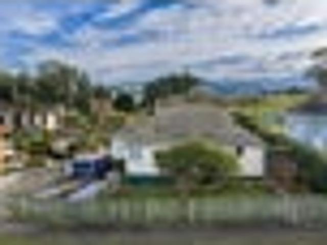 House for sale in Otakou