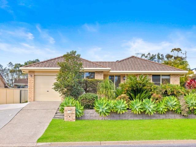 House for sale in Lake Cathie, New South Wales