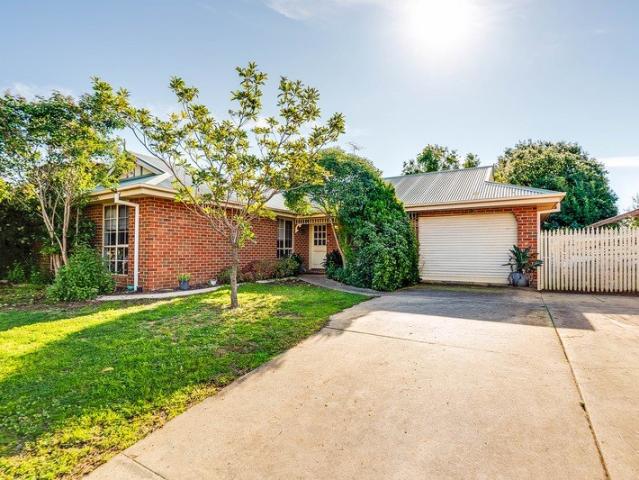 House for sale in West Wodonga, Victoria