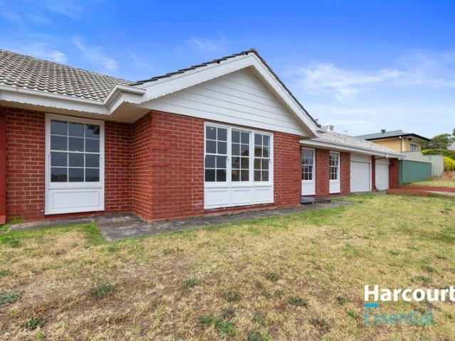 House for sale in Hackham, Adelaide