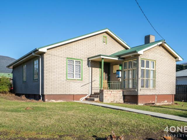House for sale in Glenorchy