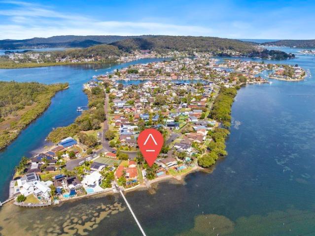 House for sale in St Huberts Island, Gosford
