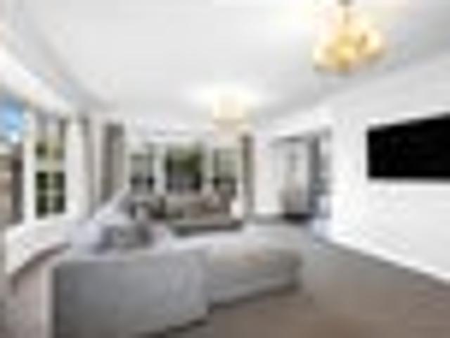 House for sale in Chaslands, Canterbury