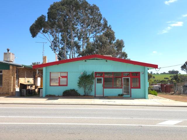Retail for rent in Bakers Hill, Western Australia