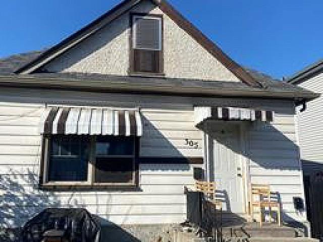 House for sale in Winnipeg
