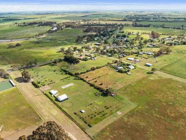 Land for sale in Cressy, Victoria