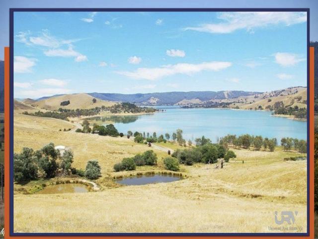 House for sale in Victoria