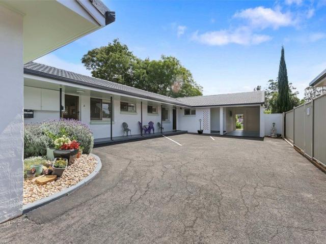 Flat for sale in Toowoomba, Queensland
