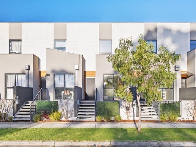 Townhouse for sale in Camerons Creek, Victoria