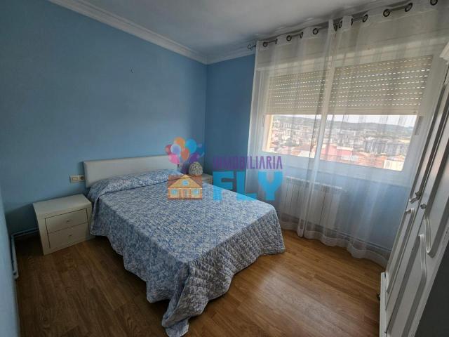 Habitación en alquiler en Ourense, A Carballeira